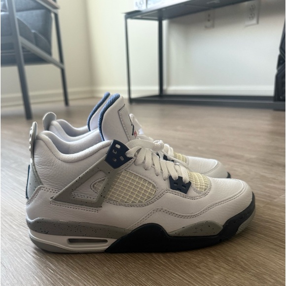 AIR JORDAN 4 RETRO “MIDNIGHT NAVY” - Picture 2 of 6